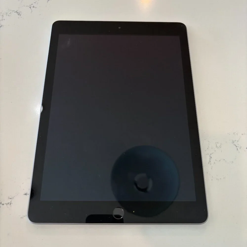 iPad - 6th Generation - with case & charging cord